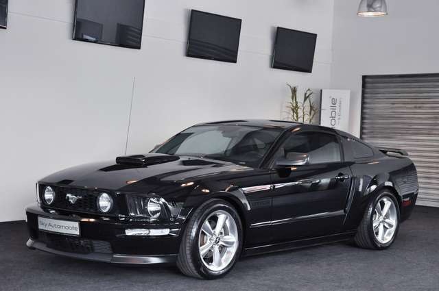 Ford Mustang GT California 2007 V8 4,6l manuál TOP ZVUK