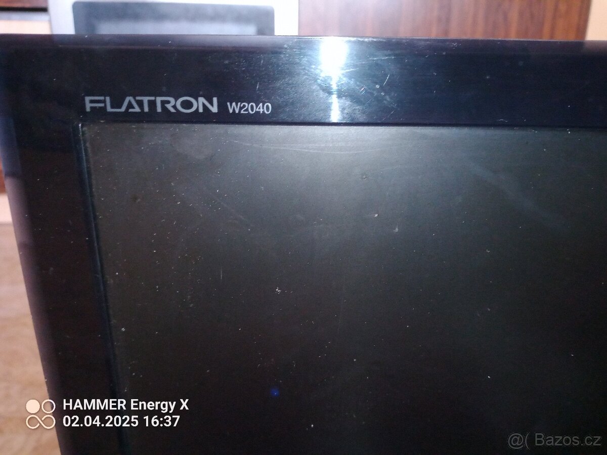 LG 20"