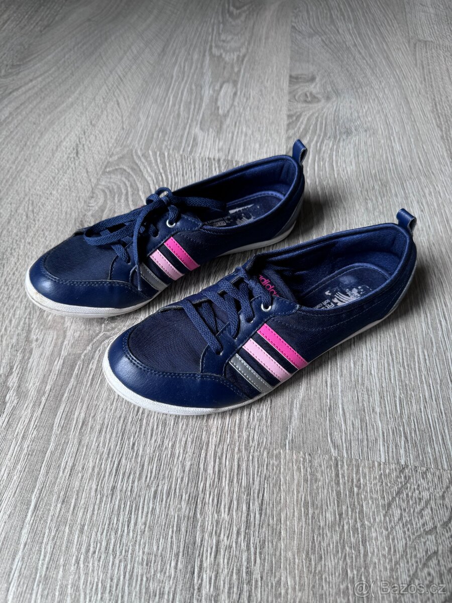 Krásné dámské Adidas tenisky, vel 37