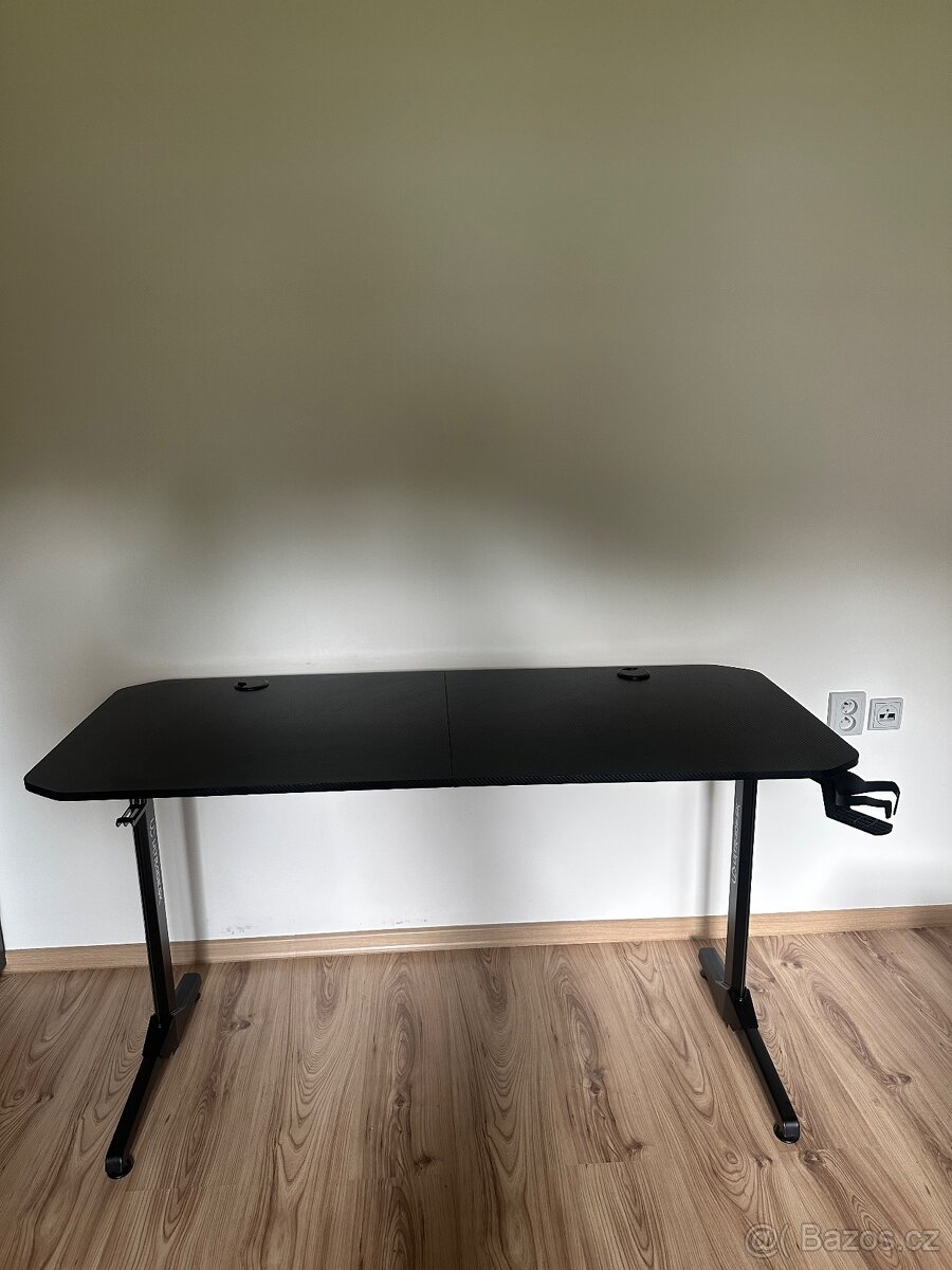 Herní stůl ULTRADESK FRAG