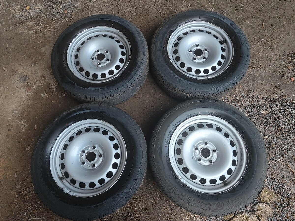 Prodám sadu disků VW 6,5Jx16H2 ET33 + pneu 215/65/R16