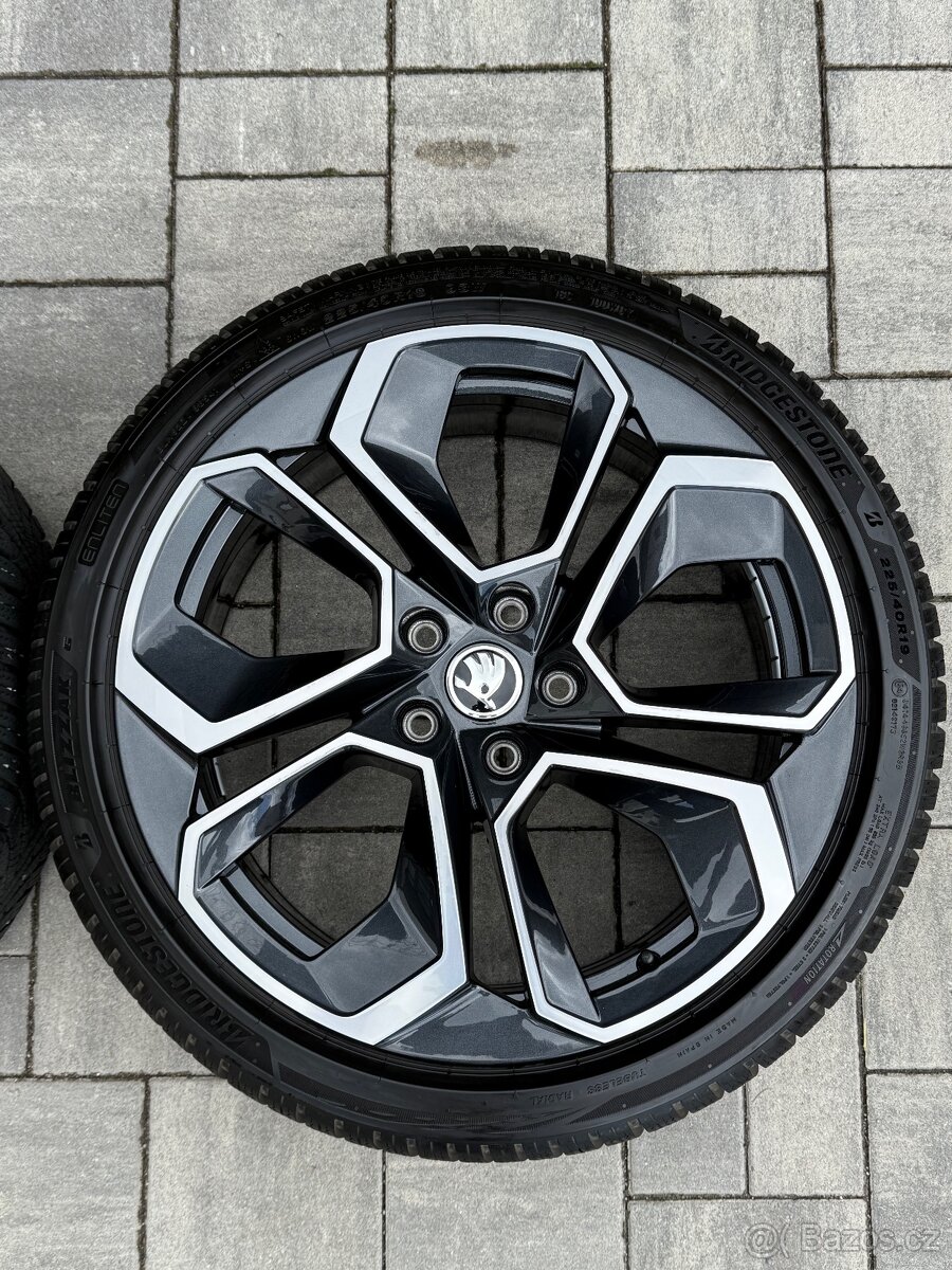Originální sada zimních kol Škoda Octavia IV - Altair 19"