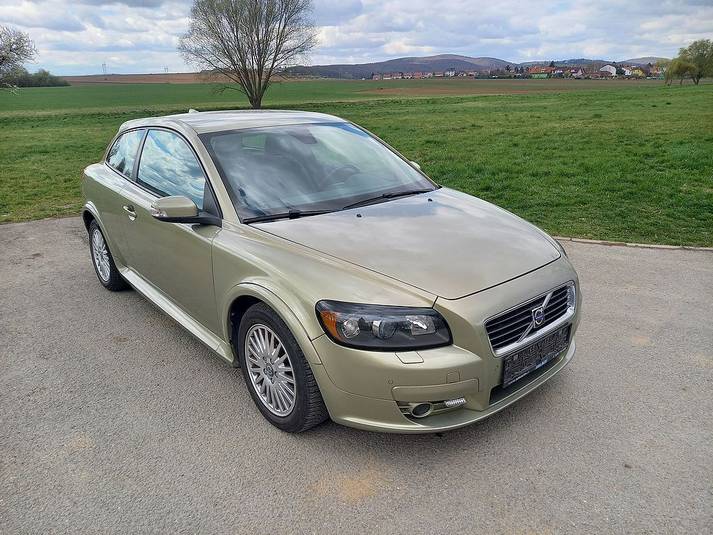 Volvo C30, 1.6i-klima-alu-ČR