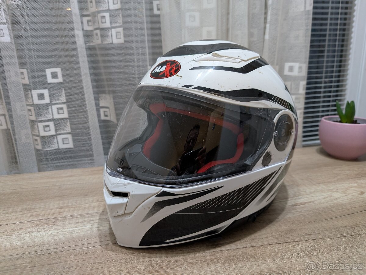 Moto helma MAXX