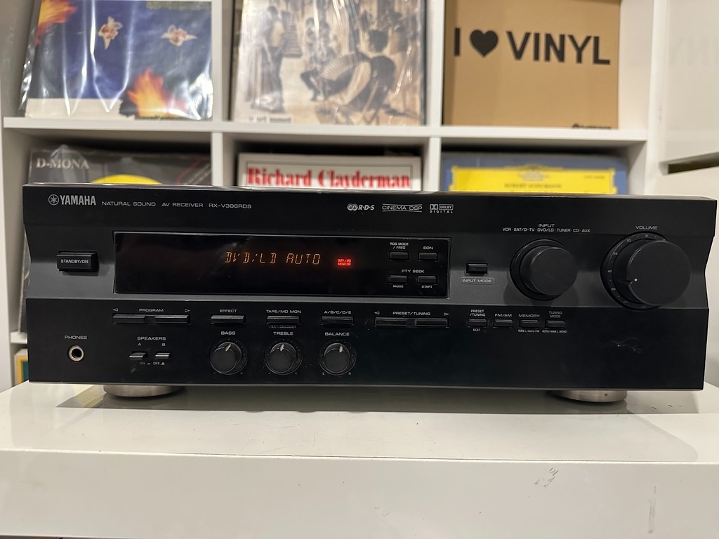 Yamaha receiver RX-V396RDS