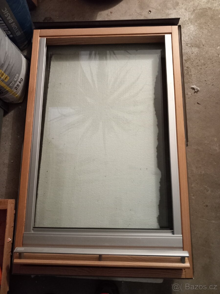 Střešní okno VELUX