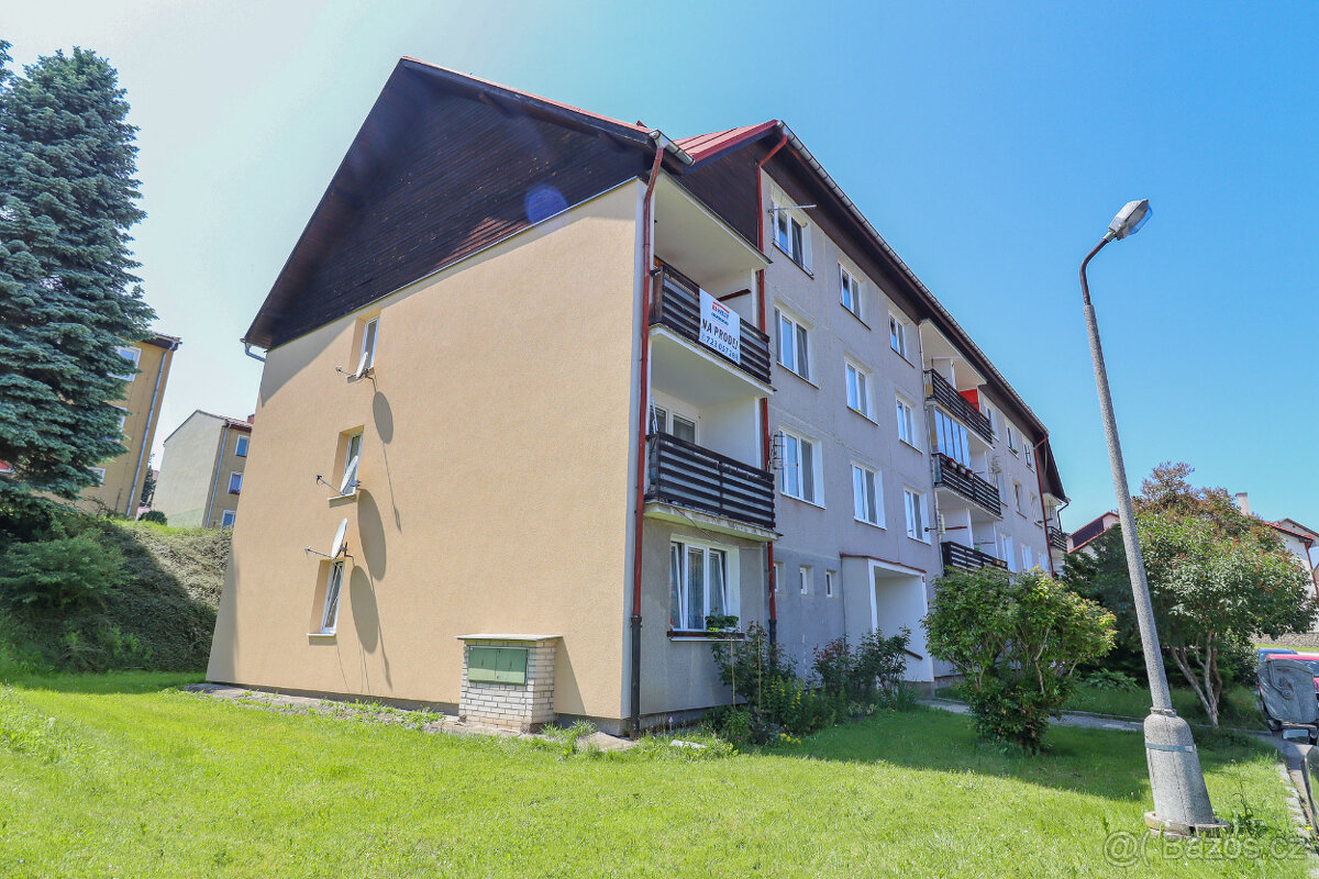 NOVÁ CENA Prodej bytu 3+1 / s lodžií na Šumavě