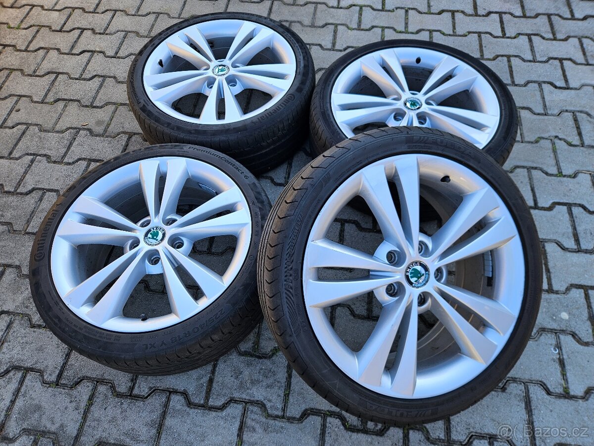 Orig. škoda octavia - Letní 225/40/18