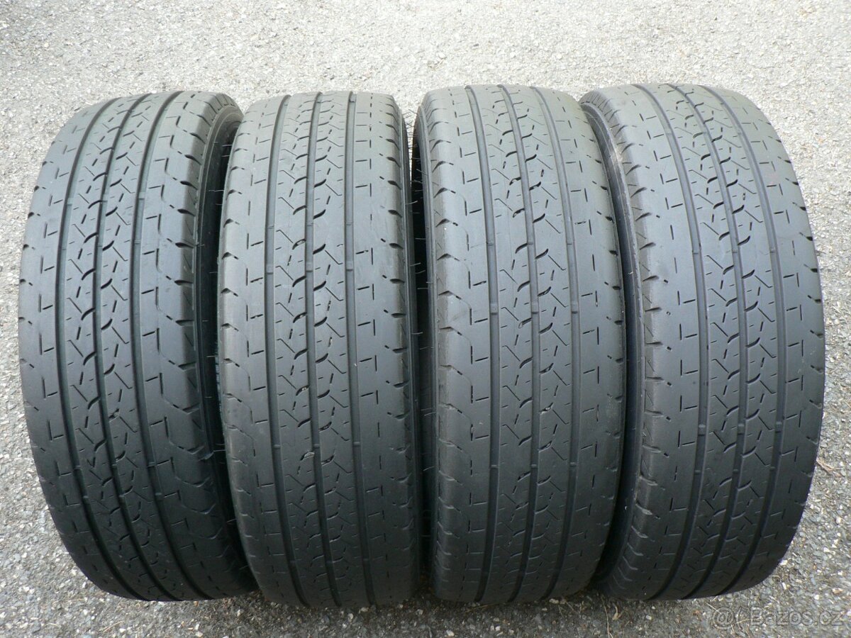 215 70 15c letní pneu R15c Bridgestone 215/70/15
