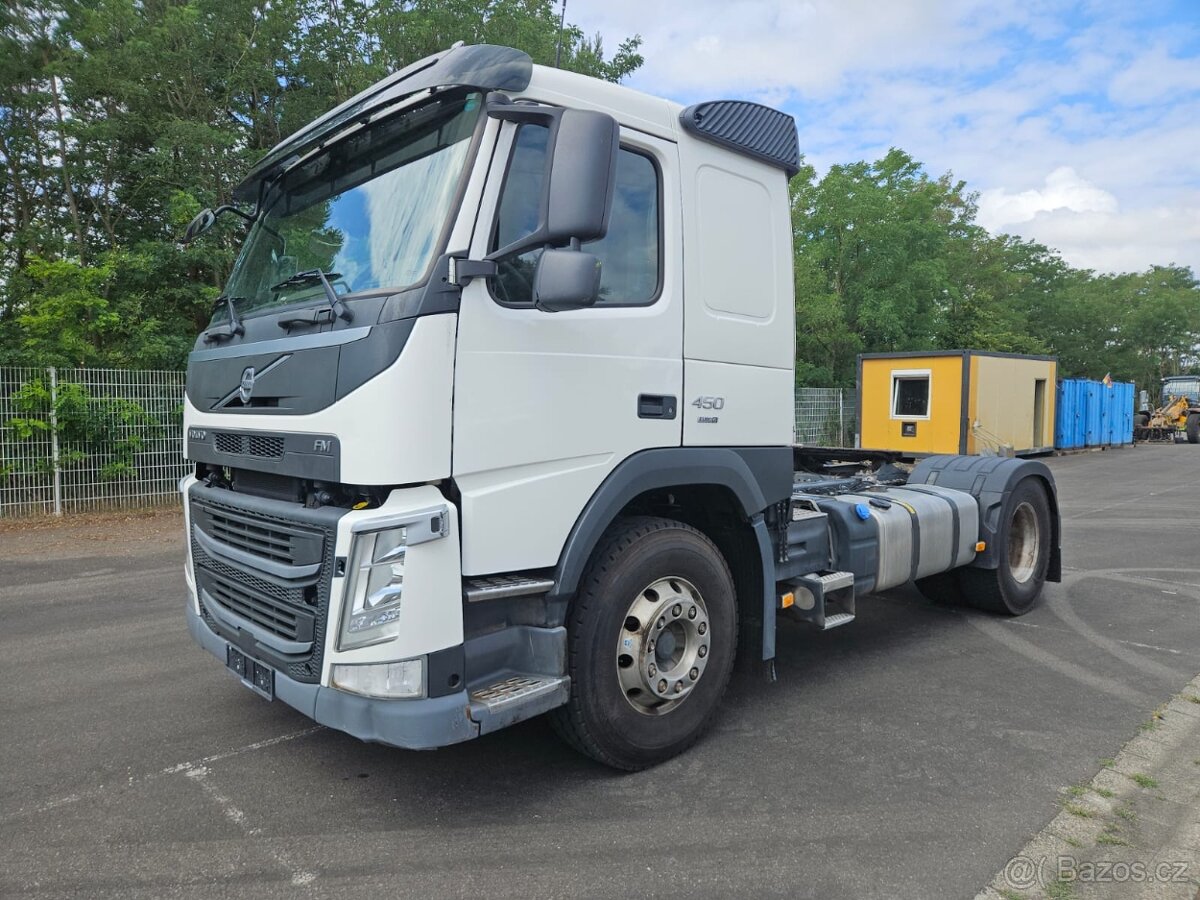 Tahač VOLVO FM 450