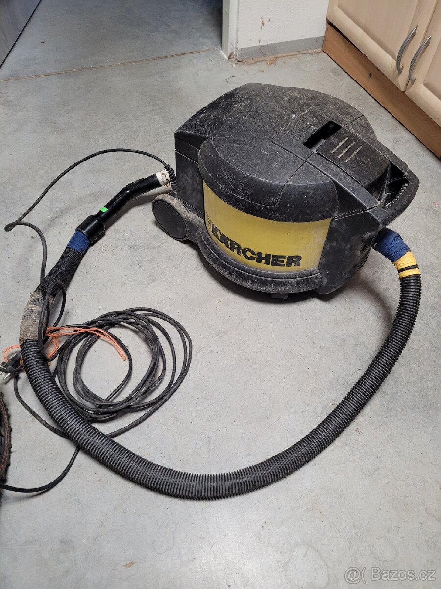 Vysavac karcher T201