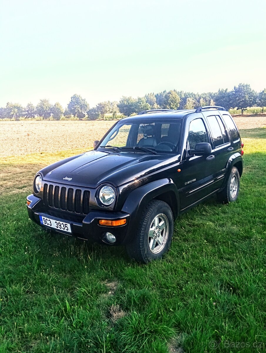 Jeep Cherokee KJ 2.8 CRD Limited 4x4, spolehlivý offroad