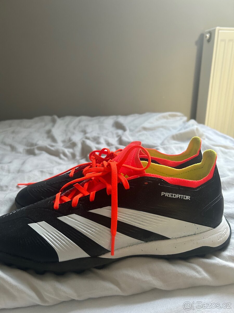 Turfy Adidas Predator club TF