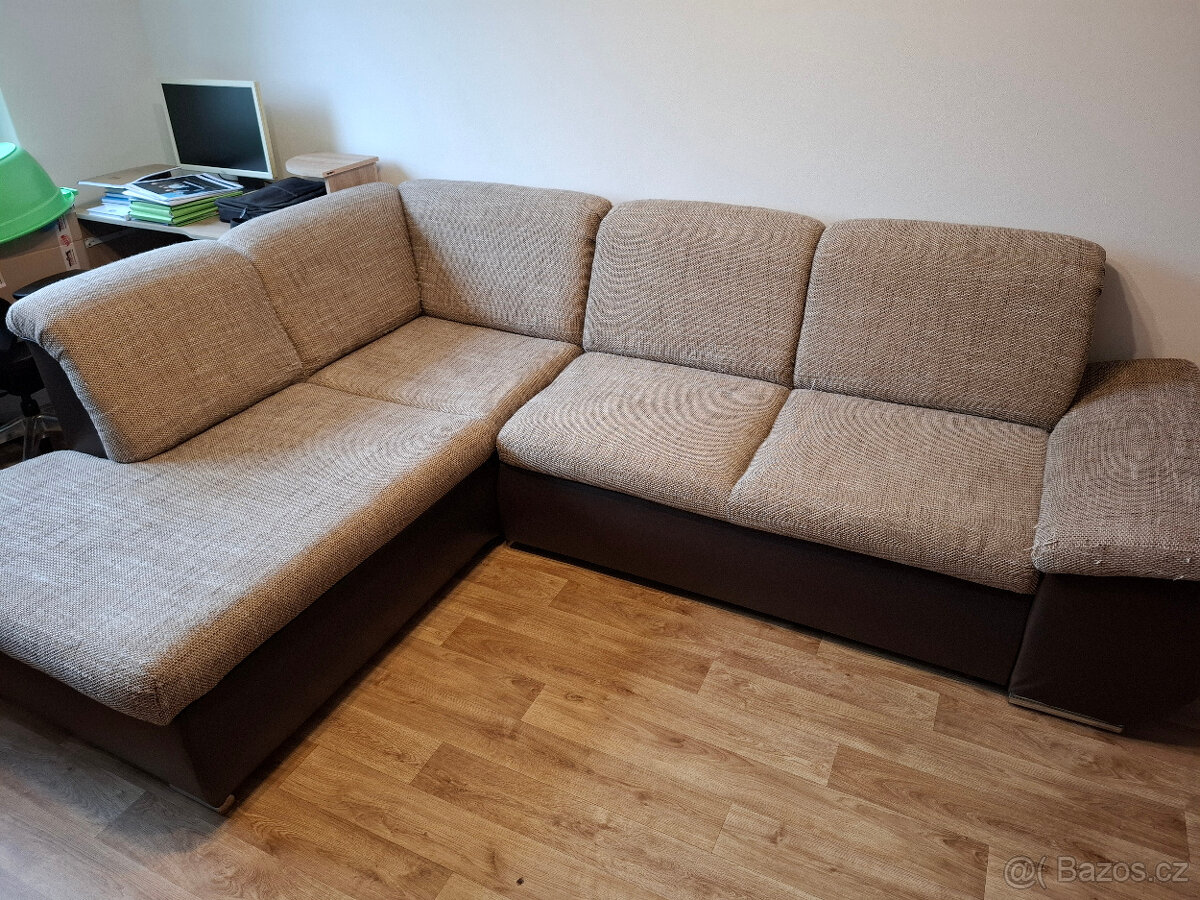 Sedačka do tvaru L, rozkládací s uložným prostorem