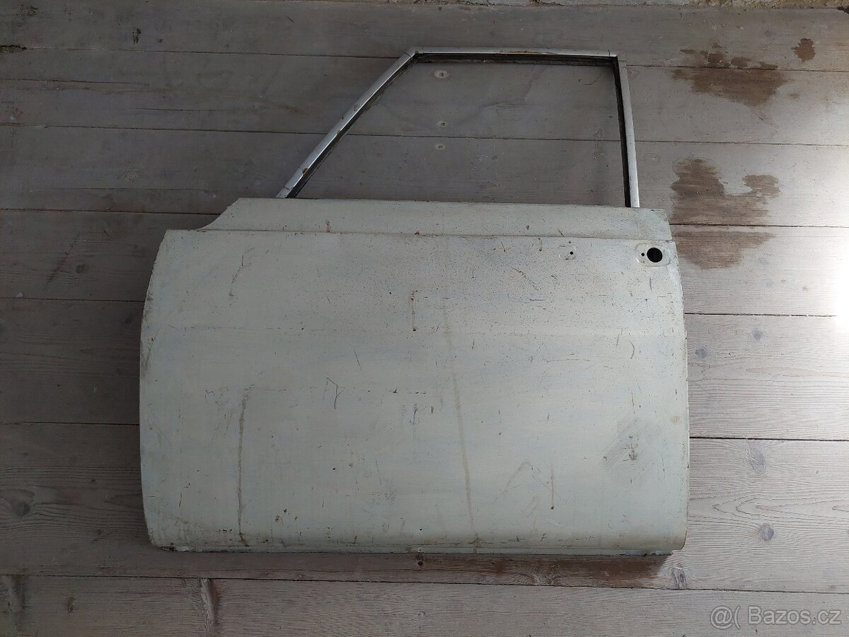 Levé přední dveře Wartburg 353W