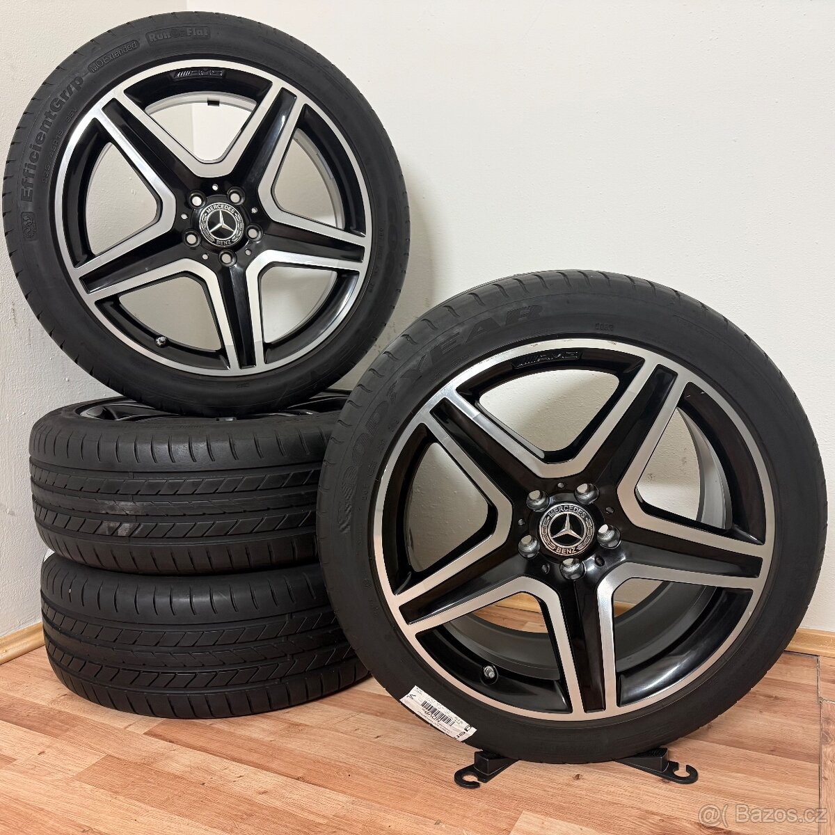 MERCEDES GLA AMG 5x112 R19 ET43,5+LETNÍ 235/45R19