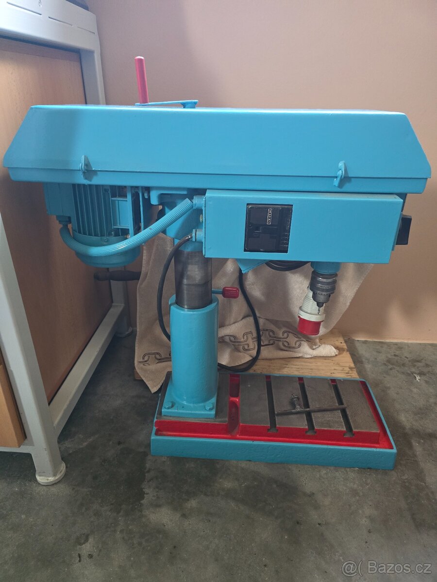 Stolní vrtačka