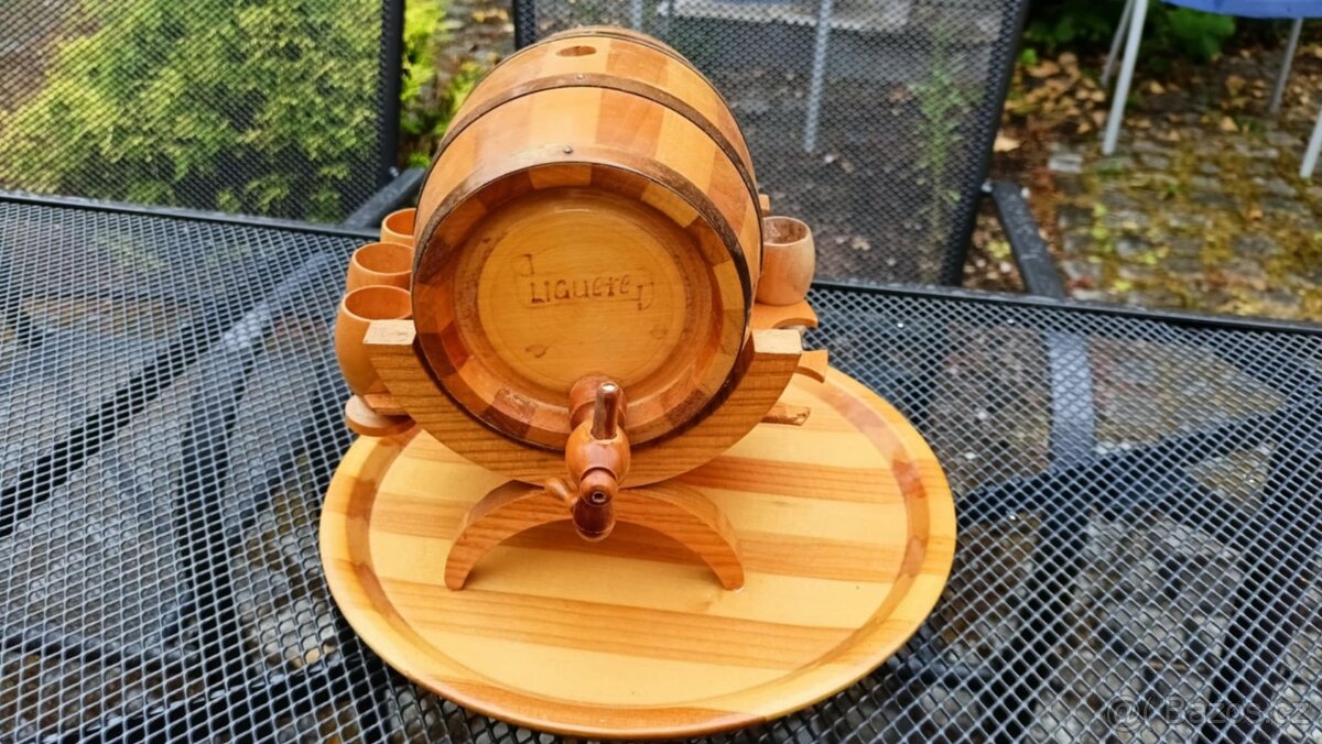 Prodám dřevěný soudek