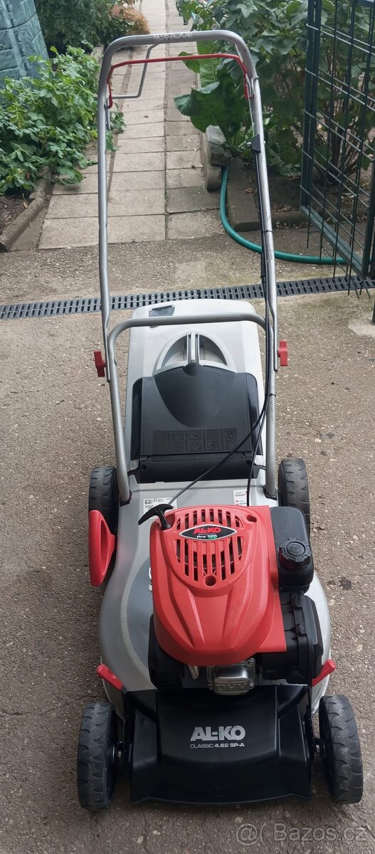 Sekačka s pojezdem ALKO, zachovalá, tel. 724410344