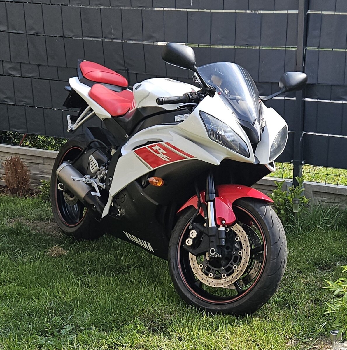 Yamaha R6