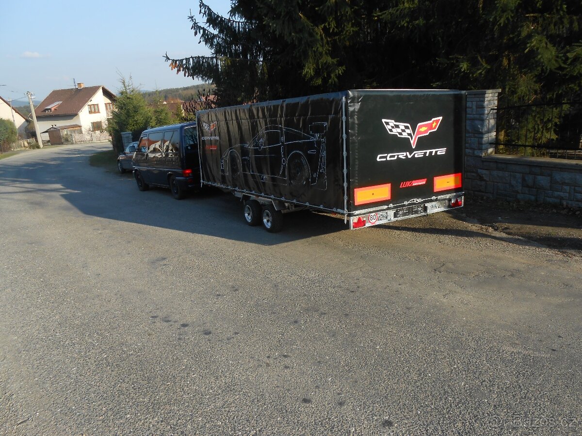 Specialni přepravnik zav.automobilu cel.2700kg