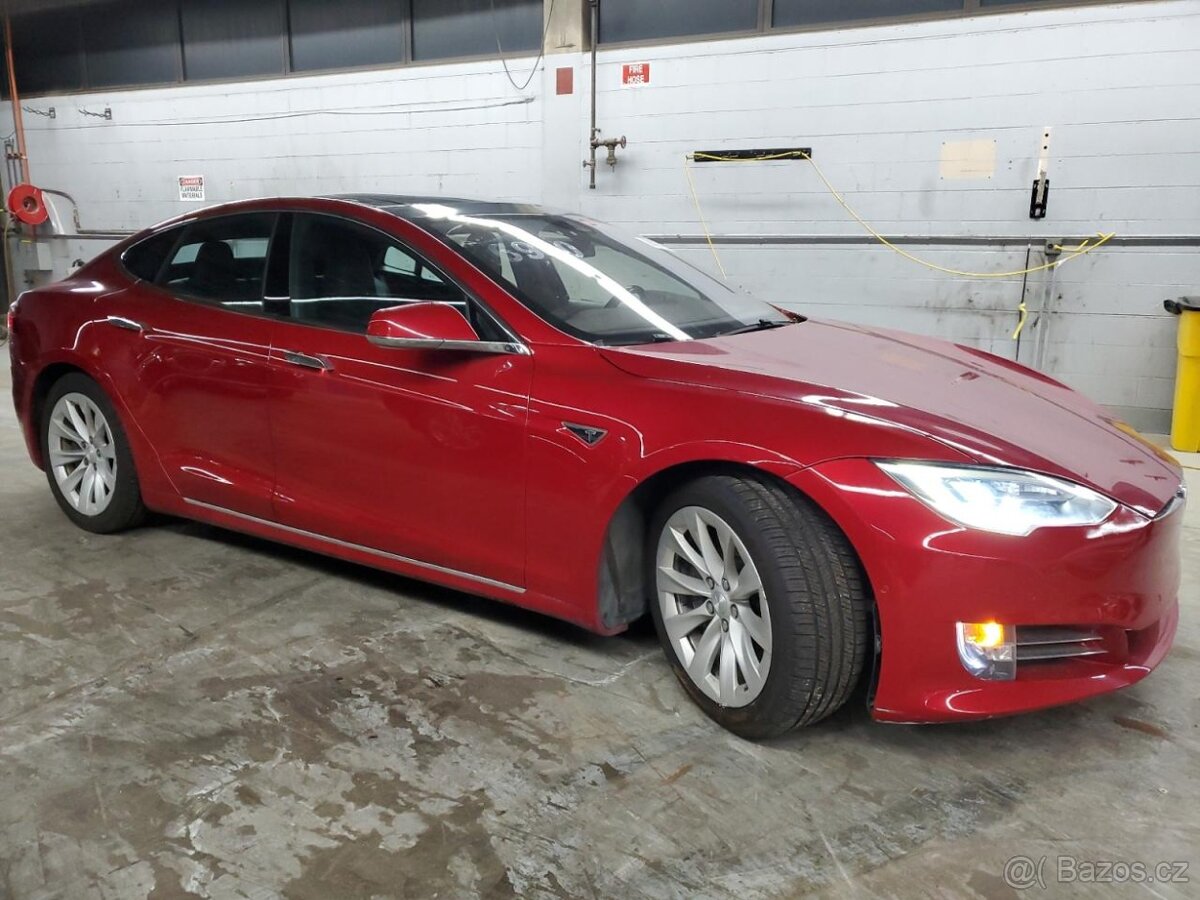 Tesla Model S 2016