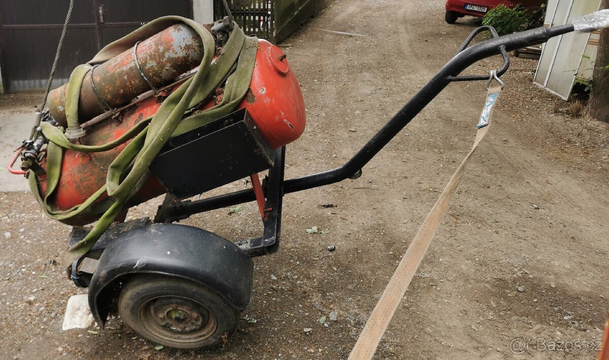 Hasičský přívěs, požární vozík