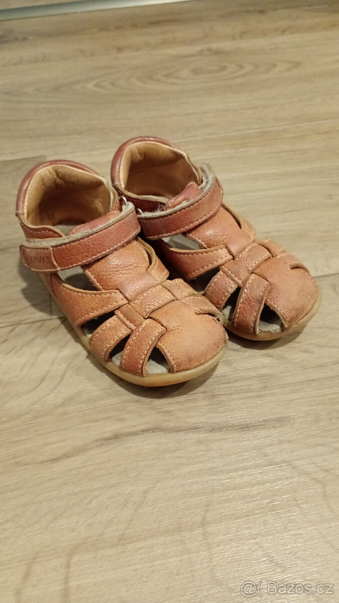 Kožené sandále zn. Kavat - vel. 26