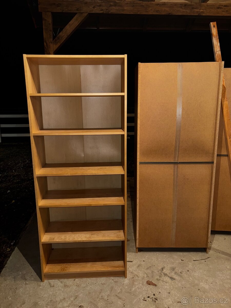 Komody, regály a dveře