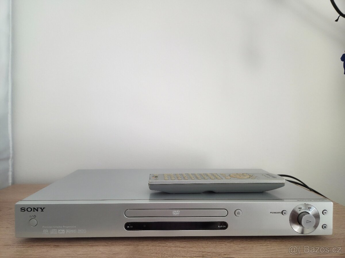 Sony CD/DVD přehrávač DVP-LS785V