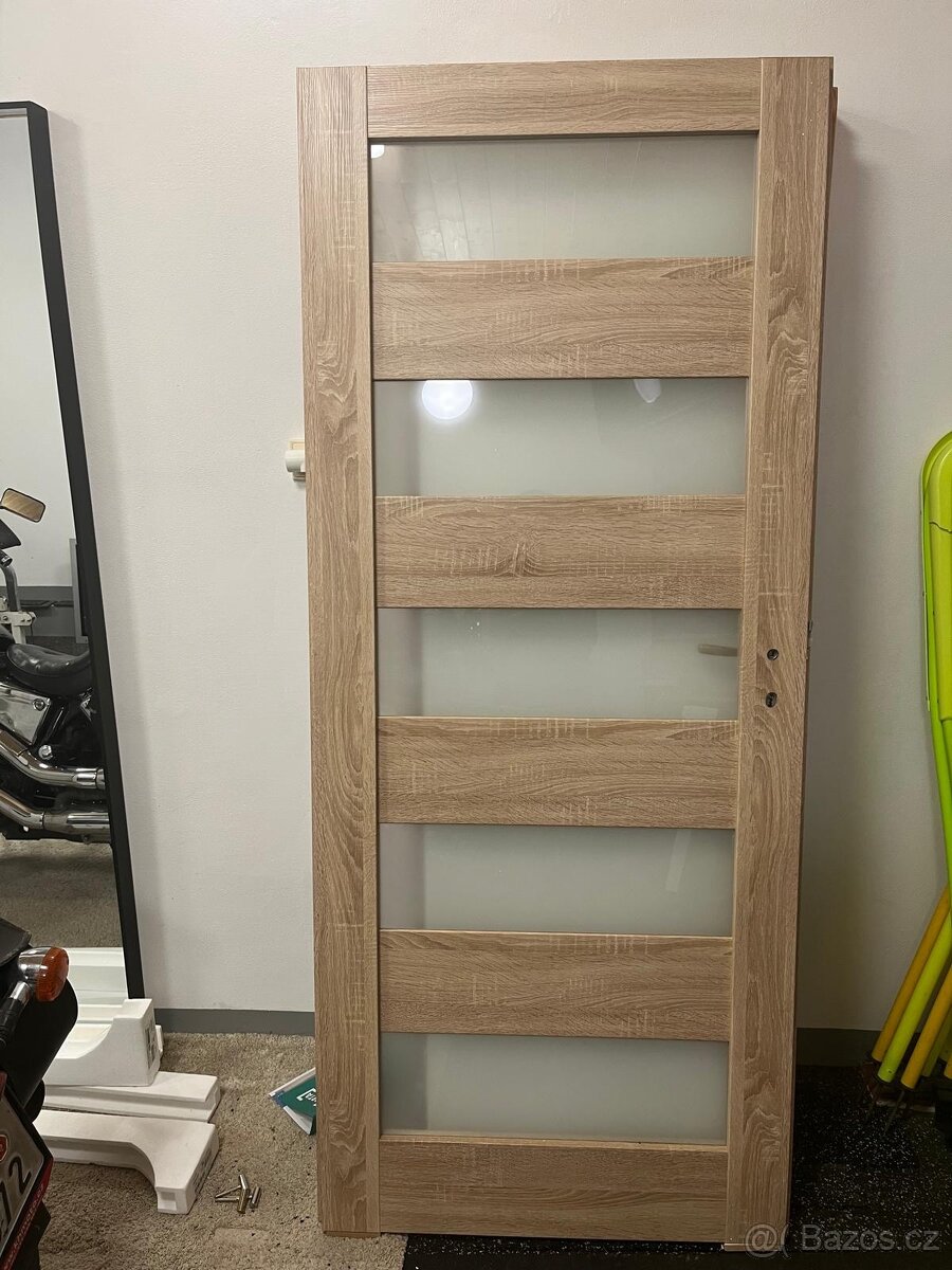 Úplně nové interiérové dveře (2ks)