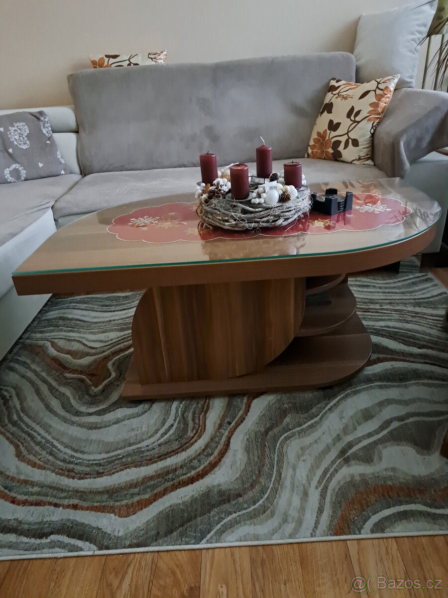 Konferenční stolek