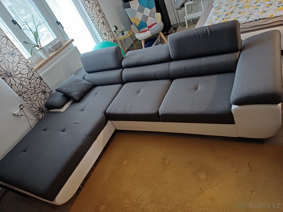 Rohova rozkládací sedačka