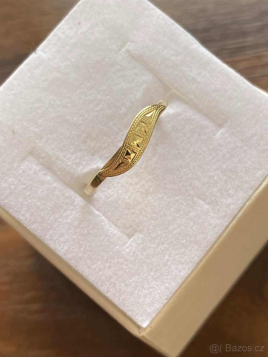 Zlatý prstýnek