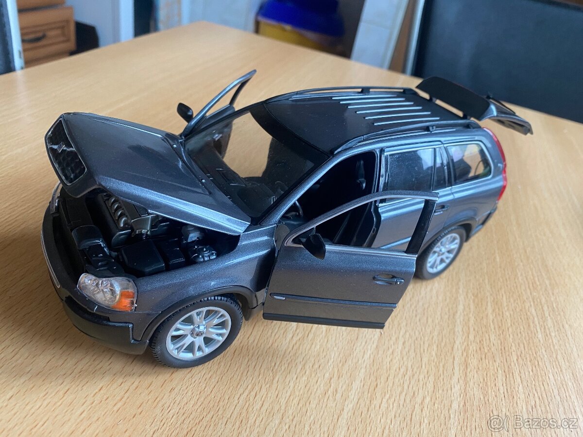 Volvo xc90 1:18