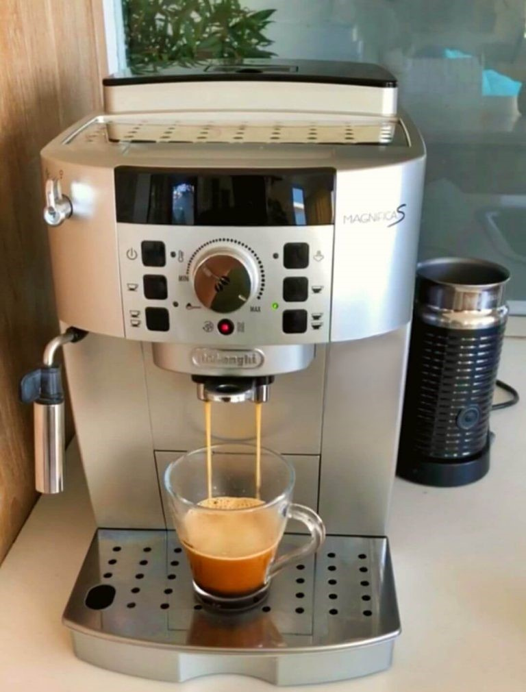 Delonghi magnifica S silver automatický kávovar