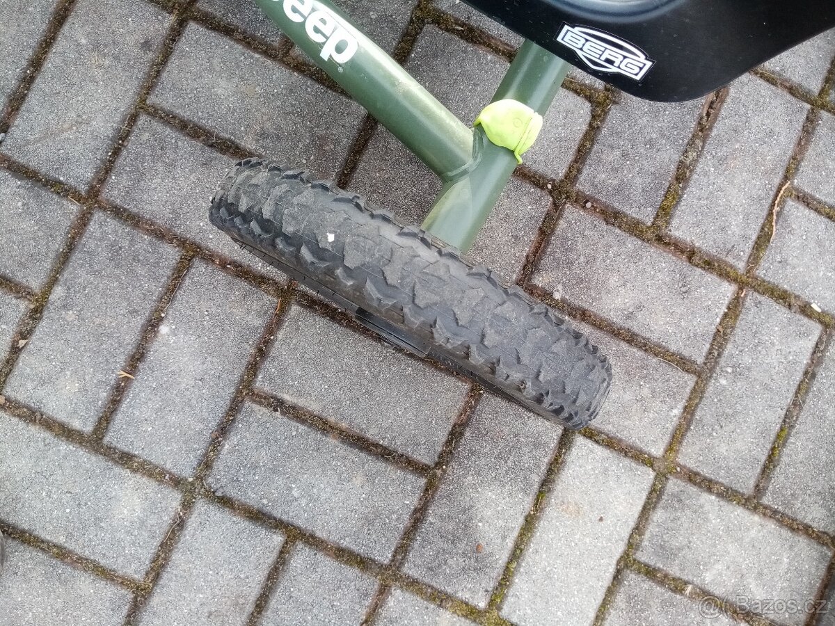 Šlapací kára BERG