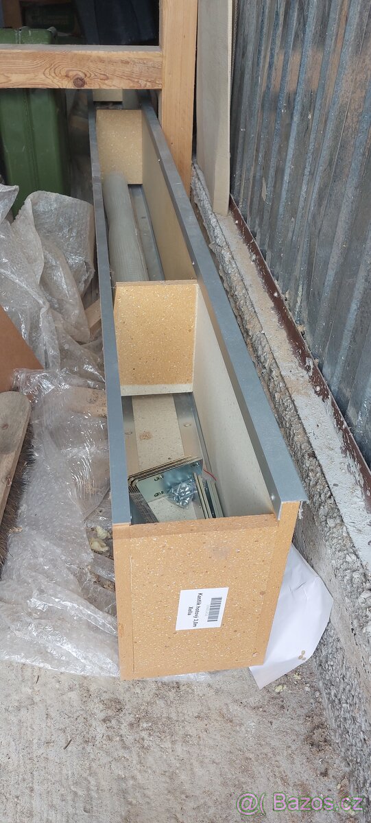 Kastlík žaluziový 3m