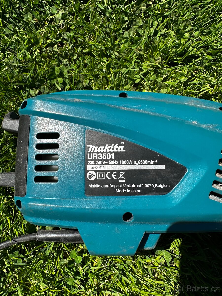 Makita elektrický vyžínač