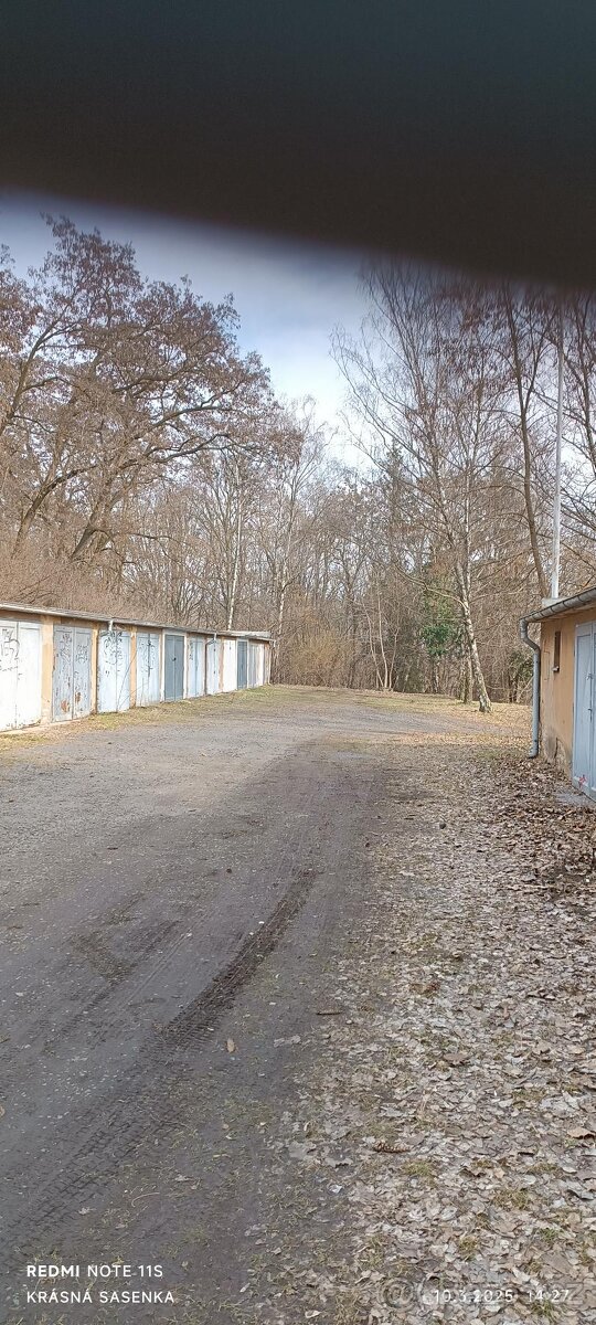 Levná moto garáž P 5 MOTOL,PROSEK,Střížkov