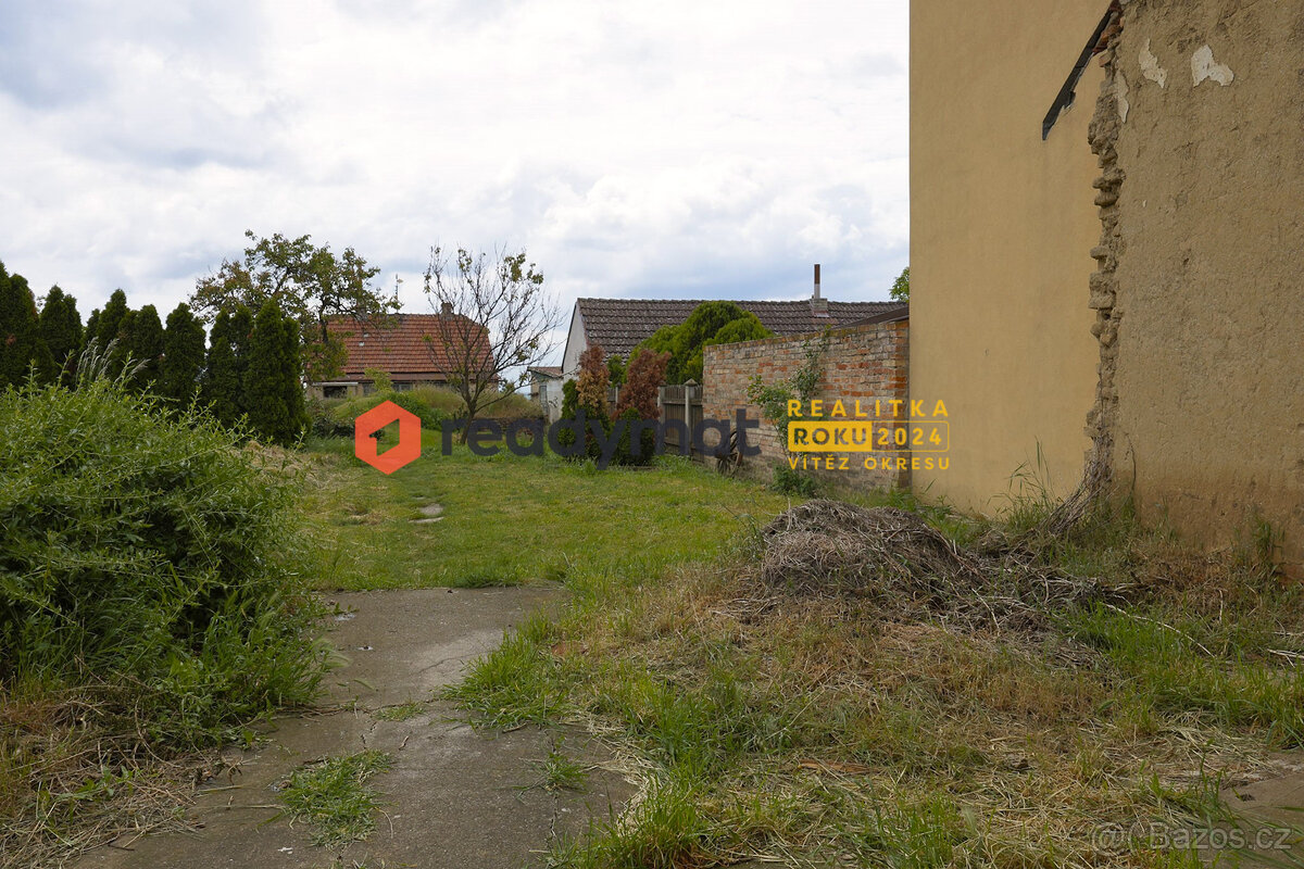 Prodej stavební parcely, 1830 m2, Vrbice, okres Břeclav