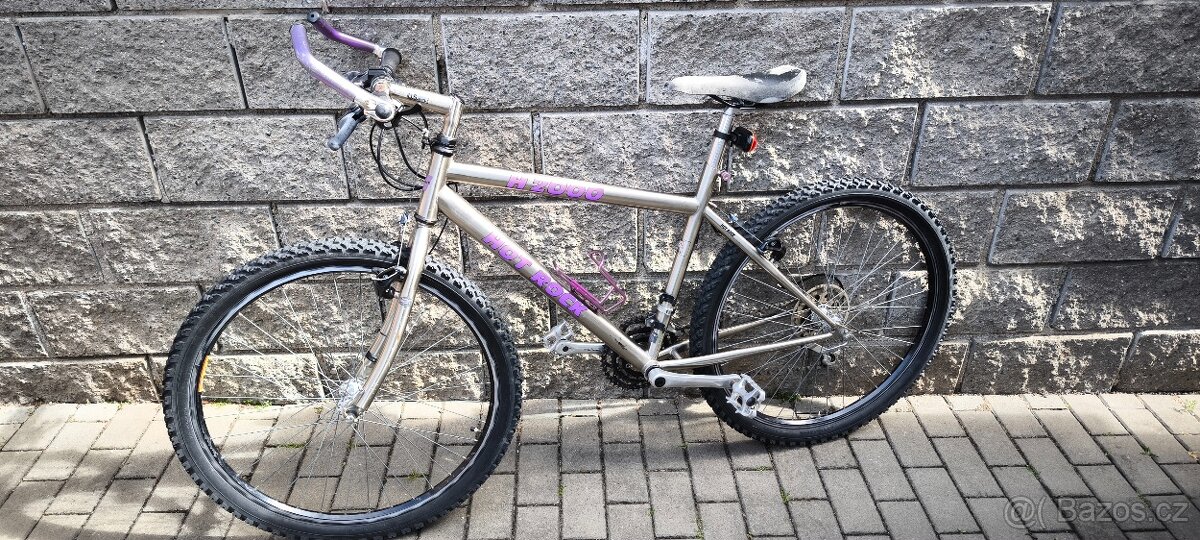 Horské kolo HOT ROCK H2000 26"