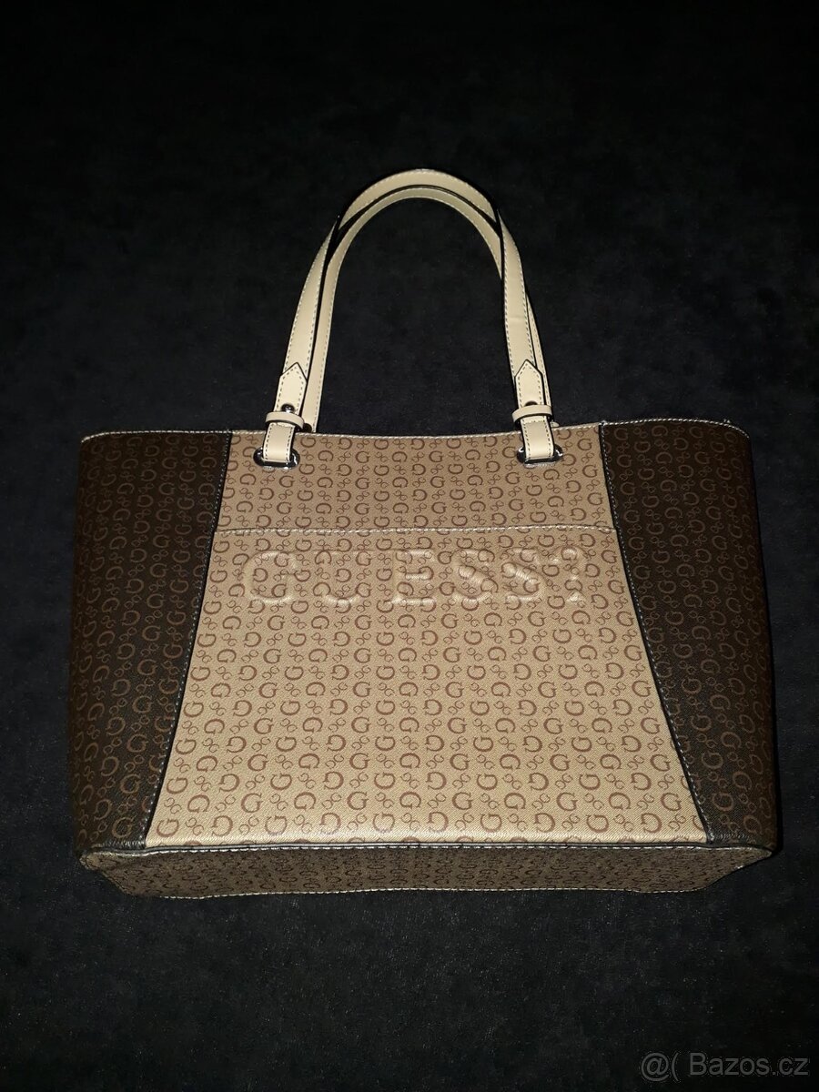 Kabelka Guess