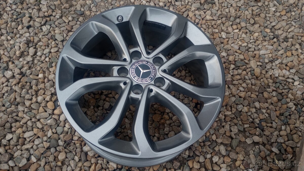 Originál alu disk Mercedes C-Class W205 7Jx17 ET48,5