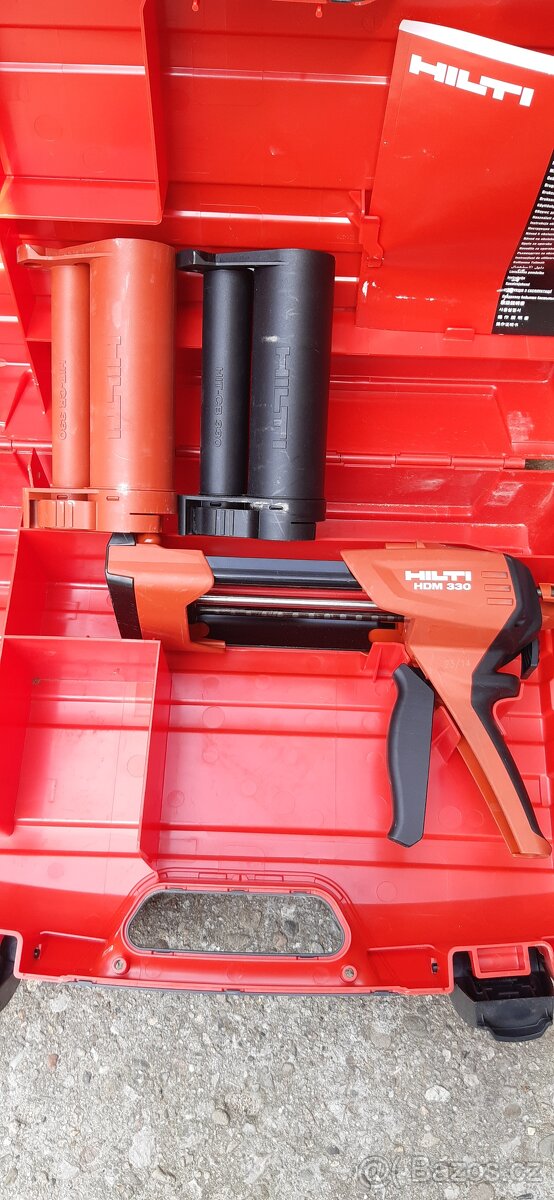 Ruční vytlačovací pistole Hilti pro lepicí hmoty HDM
