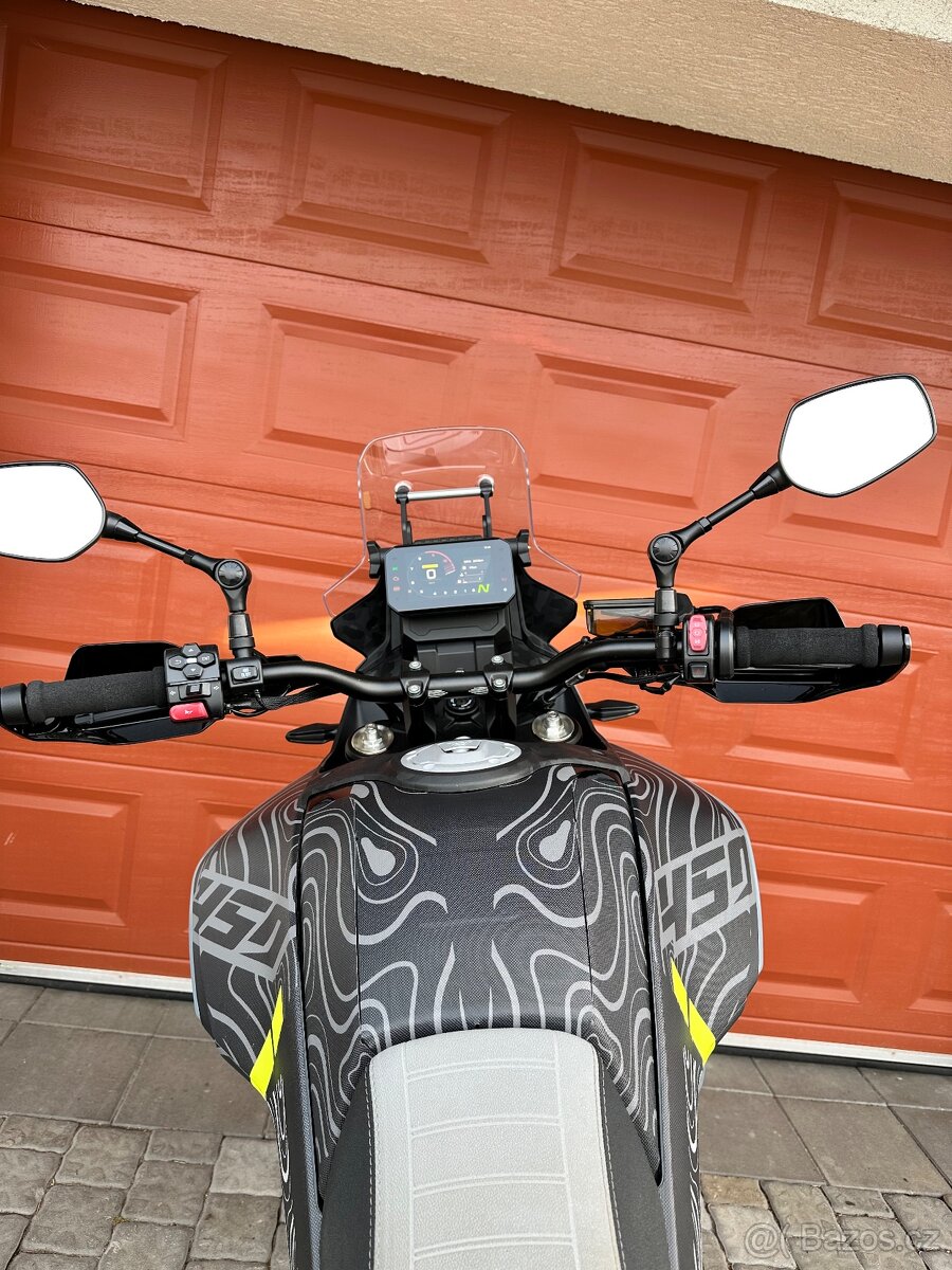 CFMOTO 450mt
