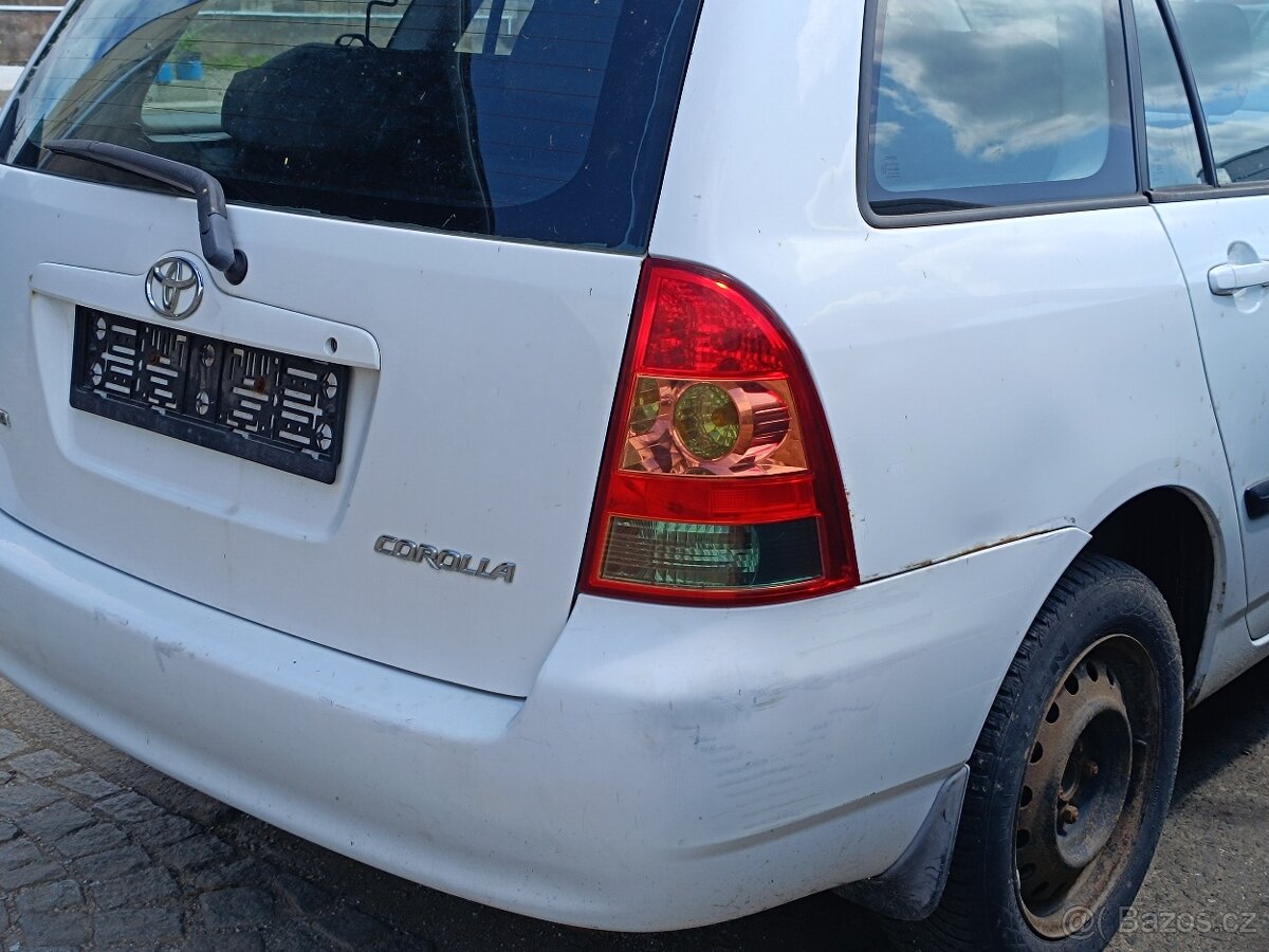 Toyota Corolla AC kombi r.04 2.0 - 66kW