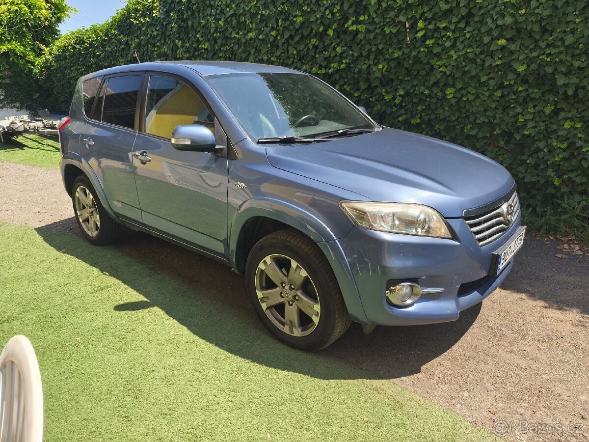 Prodám Toyota RAV4 D-CAT