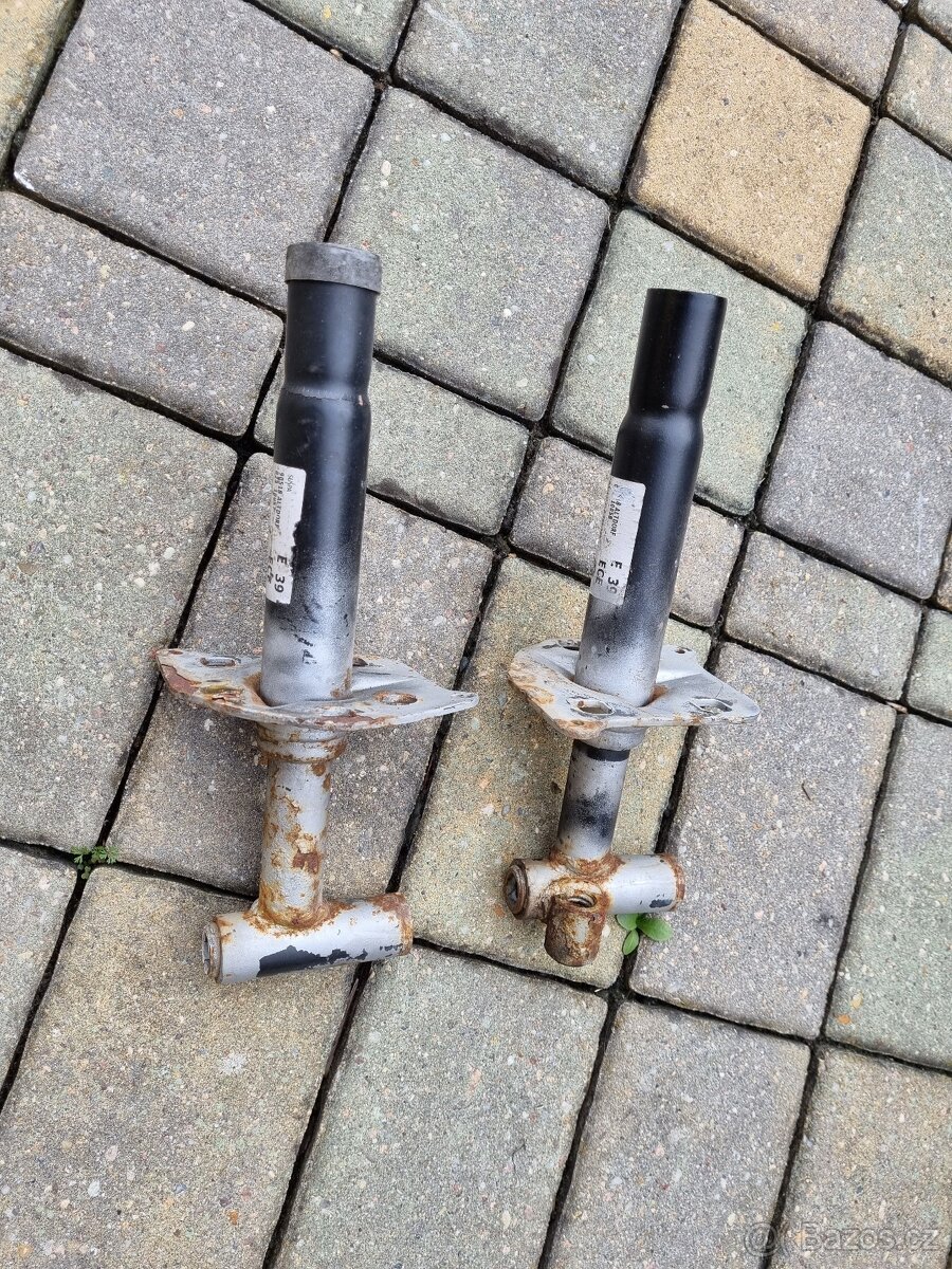 BMW e39 Tlumiče nárazu do zadního nárazníku