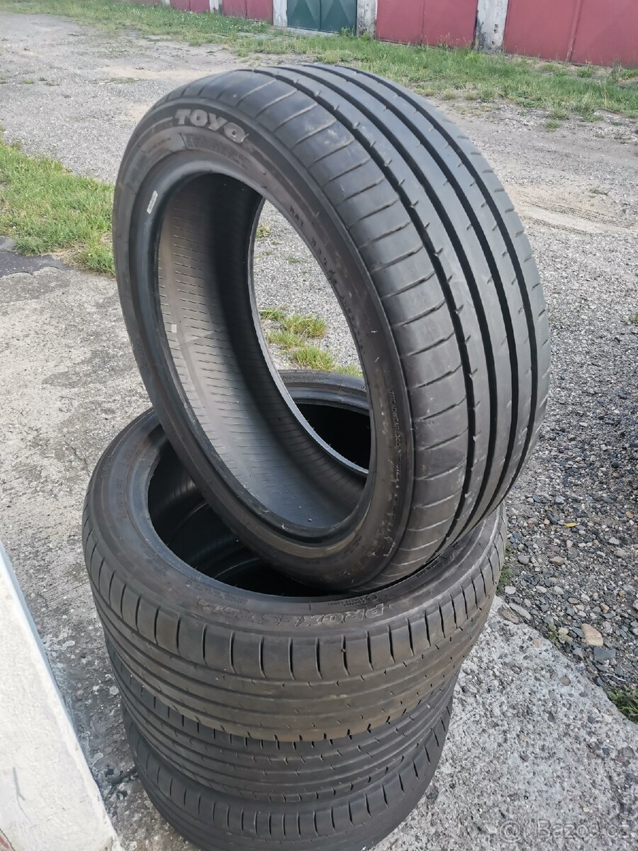 Letní pneu Toyo Proxes 215 /45 /R18